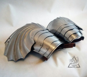 Gothic Medieval Pauldrons for Knights Full Armor, 14th Century Shoulders Replica, Historical Combat Steel Spaulder, LARP Armor