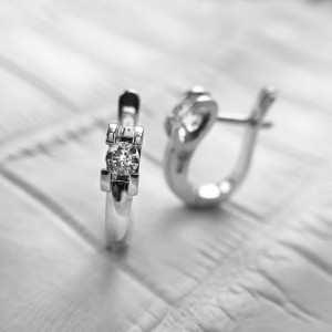 14K Gold Diamond Huggie Earrings, Small Hoop Earrings, Simple Geometric Wedding Small Diamond Earrings, Gift For Her