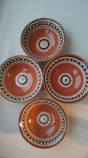 Set of 3 ceramic ukranian bowl from the USSR by 1970s