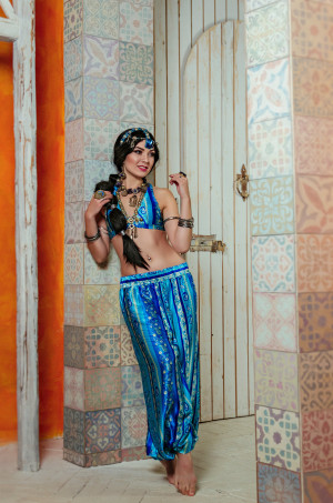 Blue tribal belly dance costume, tribal fusion costume with blue harem pants, Jasmine costume