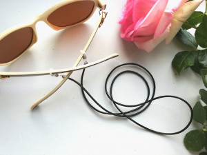 Leather glasses cord, sunglasses cord, glasses holder unisex, eyeglass string, eyeglass holder, mask cord, face mask holder, leather cord