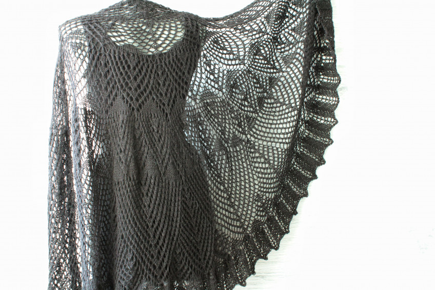 Black shawl cape, Victorian mourning lace shawl plus size, dark mori ...